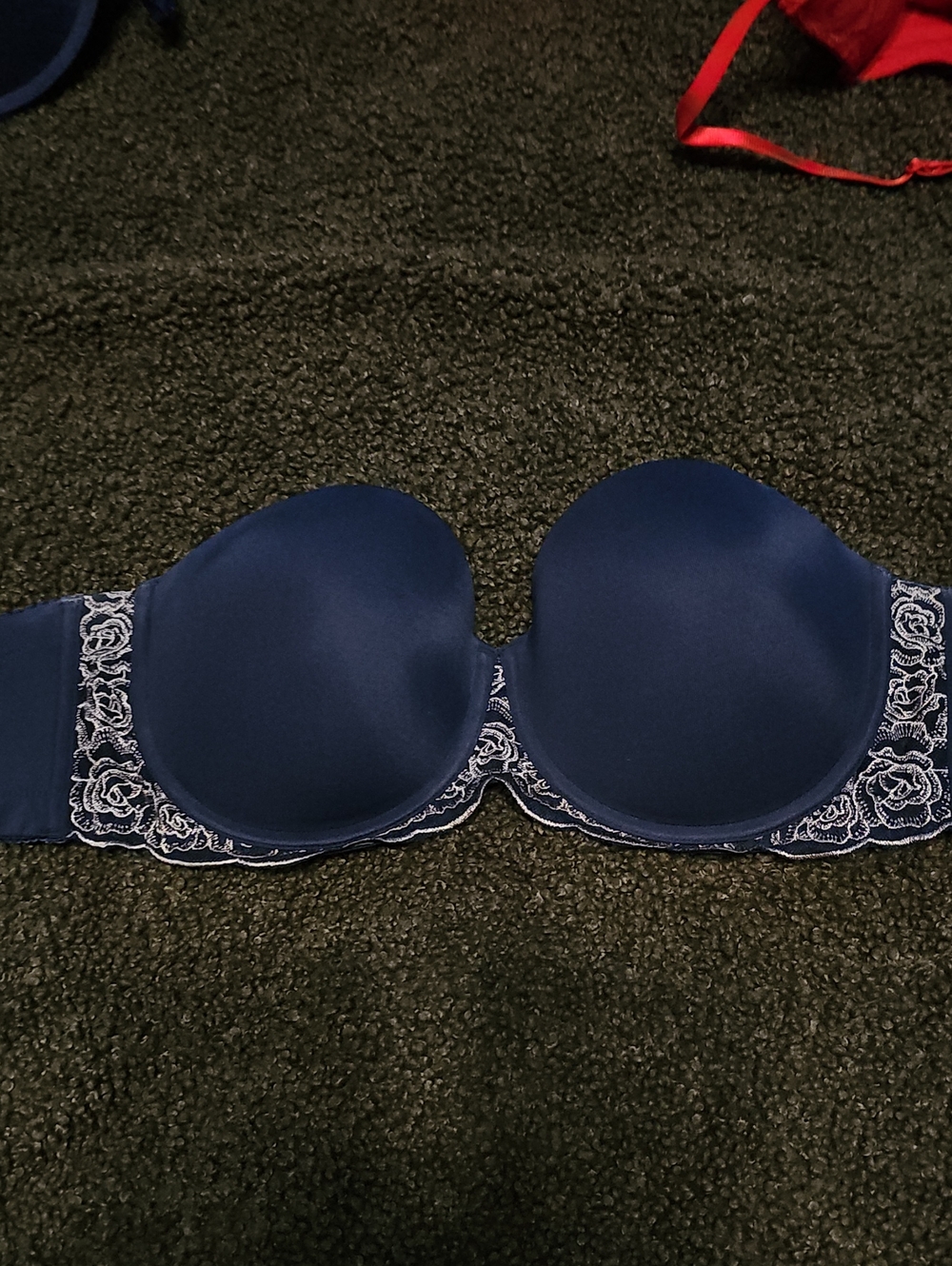 Maidenform Navy Strapless Lace-Embellished Molded Bra